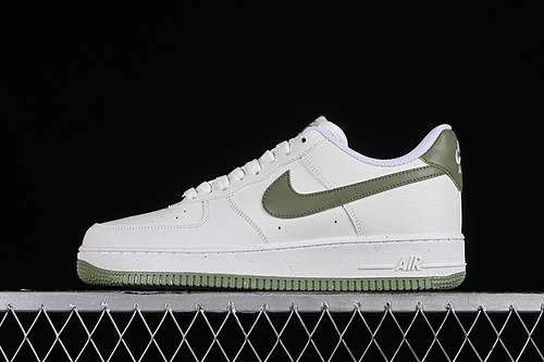 280DV3808106AIR FORCE 1 07 LOW OFF WHITEGREENWOMAN35539MAN4045