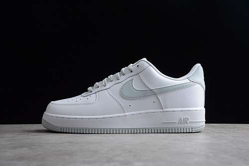 320DH7561103AIR FORCE 1 LOW WHITEPURE PLATINUMWHITEWOMAN3639MAN4045