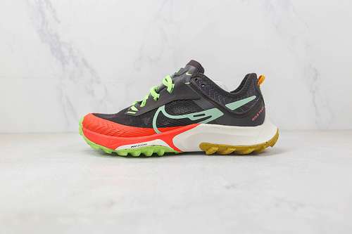 【300】[DH0654-200]-[AIR ZOOM TERRA KIGER 8 AVELVET BROWN/BRIGHT CRIMSON/YELLOW OCHRE/ENAMEL GREEN]