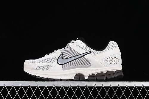【300】[FJ2028-001]-[ZOOM VOMERO 5 SP PHANTOM/METALLIC PLATINUM/LIGHT IRON ORE]-[UNISEX:35.5-45]
