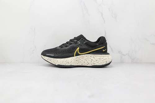 【320】[CT2229-004]-[ZOOMX INVINCIBLE RUN FLYKNIT BLACK/SAIL/METALLIC GOLD]-[WOMAN:36-39]-[MAN:40-45]