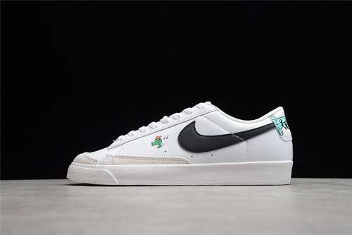 【260】[DJ5201-106]-[BLAZER LOW 77 GS THE WORLD IS YOUR PLAYGROUND WHITE/BRIGHT CRIMSON/STADIUM GREEN]