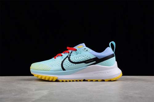 【280】[DJ6158-601]-[REACT PEGASUS TRAIL 4 LIGHT BLUE/BLACK/RED]-[MAN:39-45]