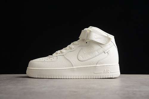 【340】[1A9V8Z]-[AIR FORCE 1 LOW 07 X L*V WHITE/WHITE/WHITE]-[WOMAN:36-39]-[MAN:40-45]