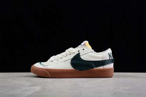 【240】[DR9865-101]-[BLAZER LOW JUMBO WHITE/DARK GREEN-GUM]-[WOMAN:36-39]-[MAN:40-45]
