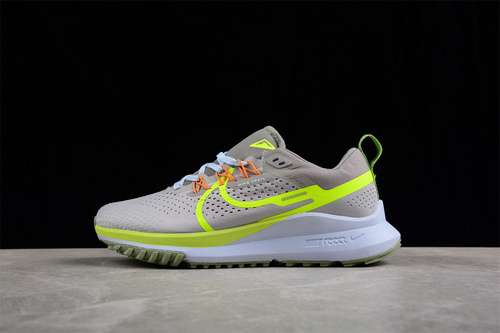 【280】[DJ6158-003]-[REACT PEGASUS TRAIL 4 LIGHT IRON ORE/COBBLESTONE/FOOTBALL GREY/VOLT]-[MAN:39-45]