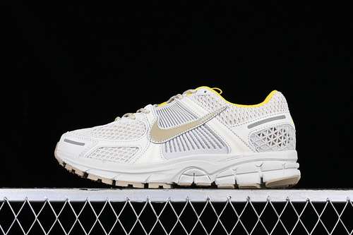 【270】[FJ7694-020]-[AIR ZOOM VOMERO 5 SP LIGHT BONE/SAIL/UNIVERSITY GOLD]-[WOMAN:36-39]-[MAN:40-