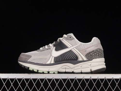 【270】[FB8825-001]-[AIR ZOOM VOMERO 5 COBBLESTONE/LIGHT BONE]-[WOMAN:36-39]-[MAN:40-45]