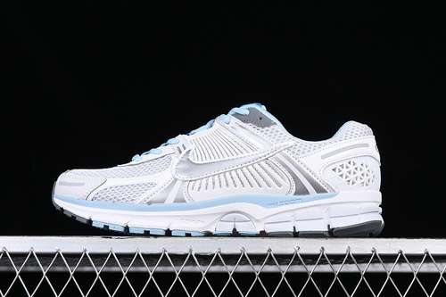 【300】[FN3432-001]-[AIR ZOOM VOMERO 5 PHOTON DUST/SUMMIT WHITE/COOL GREY/METALLIC SILVER]