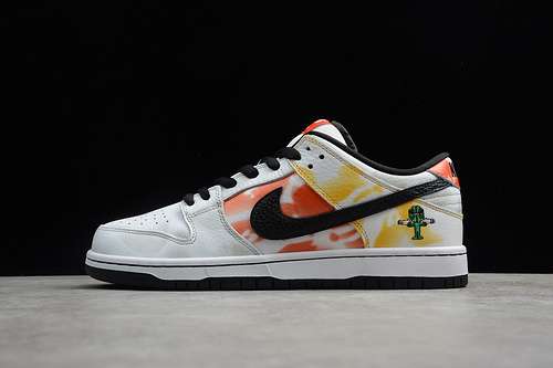 【550】[BQ6832-101]-[SB DUNK LOW RAYGUN TIE-DYE WHITE/ORANGE FLASH]-[WOMAN:36-39]-[MAN:40-45]