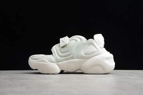 【270】[CW7164-100]-[AQUA RIFT WHITE/WHITE/SAIL]-[WOMAN:35.5-41]