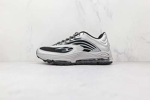 【300】[CV6984-002]-[AIR TUNED MAX BLACK/METALLIC SILVER/FREY-SAIL]-[MAN:40-45]