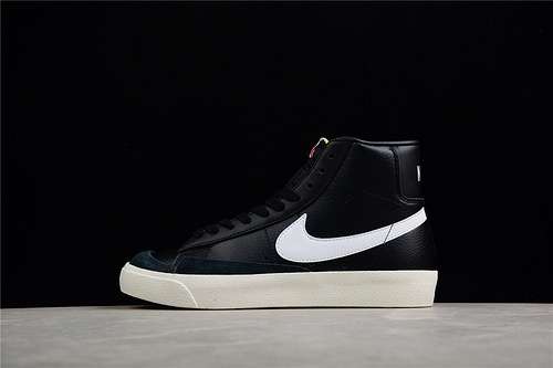 【280】[BQ6806-002]-[BLAZER MID 77 VINTAGE BLACK/SAIL/SAIL]-[WOMAN:36-39]-[MAN:40-45]