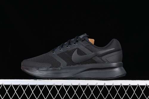 【250】[DR2695-003]-[RUN SWIFT 3 BLACK/DARK SMOKE GREY/BLACK]-[MAN:39-45]