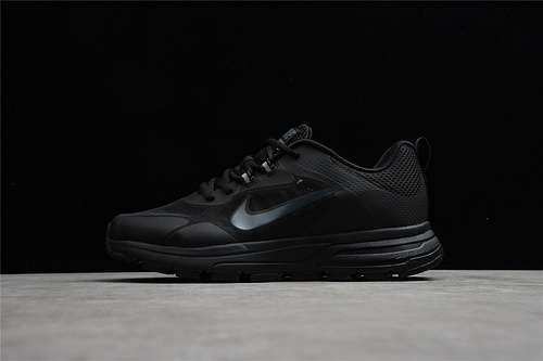 【300】[QA6033-003]-[AIR RELENTLES W6 BLACK/BLACK/BLACK]-[MAN:40-45]