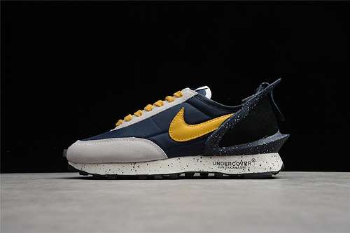 【270】[CJ3295-400]-[UNDERCOVER X DAYBREAK OBSIDIAN/GOLD DART/SAIL]-[WOMAN:36-39]-[MAN:40-45]