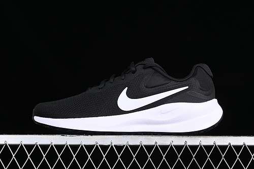 【250】[FB2207-001]-[REVOLUTION 7 WHITE/BLACK]-[WOMAN:36-39]-[MAN:40-45]