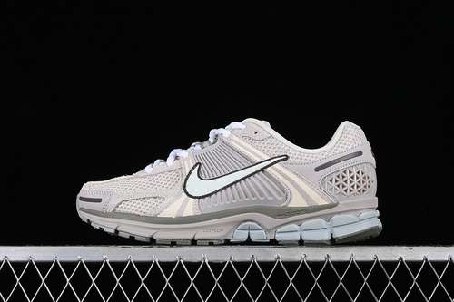【300】[FZ3653-104]-[AIR ZOOM VOMERO 5 LIGHT OREWOOD BROWN/BLACK/ARMORY BLUE]-[UNISEX:35.5-45]