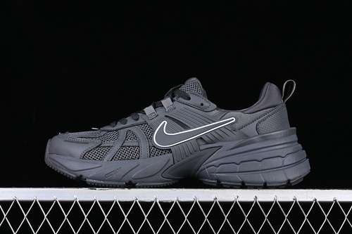 【320】[FD0736-001]-[V2K RUNTEKK 3XL BLACK/WHITE]-[WOMAN:36-39]-[MAN:40-45]