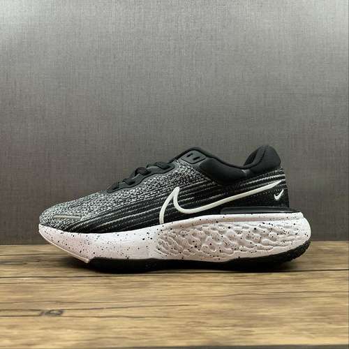 【300】[CT2229-103]-[ZOOMX INVINCIBLE RUN FLYKNIT WHITE/BLACK/WHITE]-[WOMAN:36-39]-[MAN:40-45]