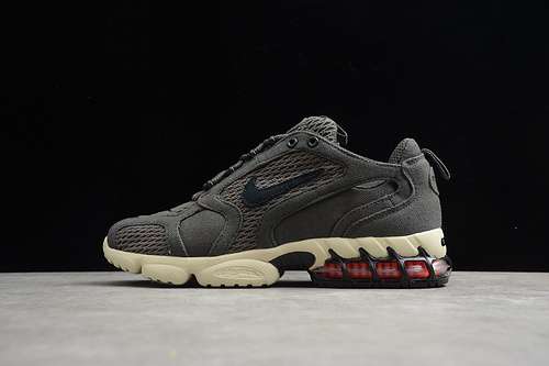 【280】[CQ5486-800]-[STUSSY X AIR ZOOM SPIRIDON CAGE 2 DARK GREY/BLACK-SAIL]-[UNISEX:36-45]
