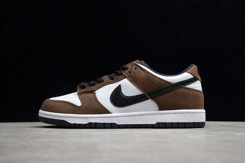 【450】[304292-102]-[ORIGINAL QUALITY SB DUNK LOW TRAIL WHITE/BLACK-TRAIL END BROWN]-[MAN:40-47]