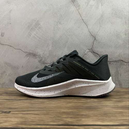 【250】[CV0150-015]-[QUEST 3 PRM BLACK/BLACK/WHITE]-[MAN:39-45]