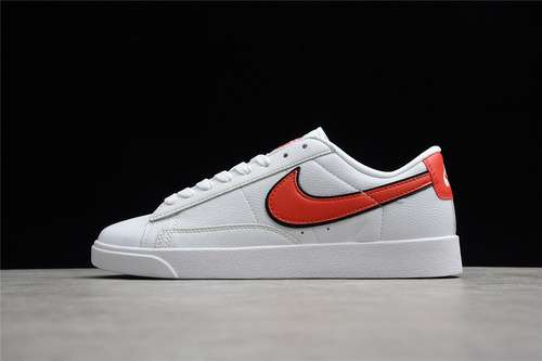 【220】[AV3028-109]-[STRANGER THINGS X BLAZER LOW QS SAIL/HABANERO RED/BLACK]-[UNSIEX:36-44]