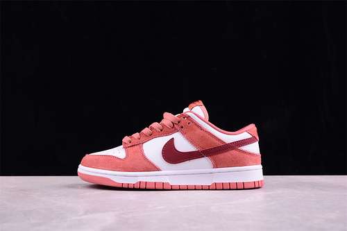 【300】[FQ7056-100]-[DUNK LOW SB RETRO VALENTINE&#x27;S DAY 2024 WHITE/TEAM RED/ADOBE/DRAGON RED]-