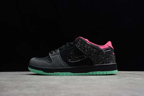 【400】[724183-063]-[SB DUNK LOW PREMIER NORTHERN LIGHTS BLACK/PINK/GREEN]-[UNISEX:36-46]