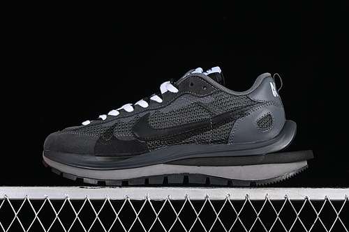 【360】[CV1363-105]-[SACAI VAPORWAFFLE 3.0 BLACK/GREY/WHITE]-[WOMAN:36-39]-[MAN:40-47.5]
