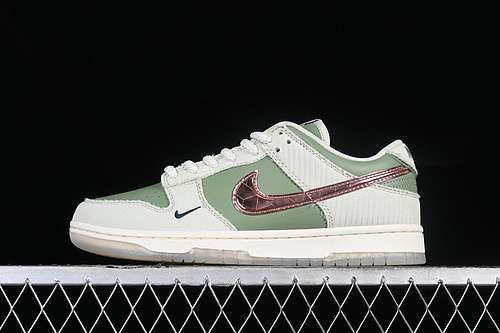 【380】[FQ0269-001]-[KYLER MURRAY DUNK LOW SB BE 1 OF ONE SEA GLASS/SAIL/OIL GREEN/ROSE GOLD]