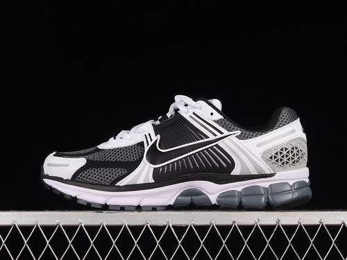 【270】[CL1694-001]-[ZOOM VOMERO 5 BLACK/WHITE/LIGHT GREY]-[WOMAN:36-39]-[MAN:40-45]