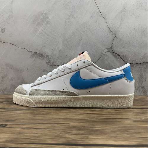 【230】[DA6364-103]-[BLAZER LOW 77 VINTAGE WHITE/HYPER ROYAL-WHITE]-[WOMAN:36-39]-[MAN:40-45]