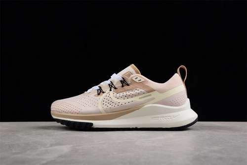 【280】[DZ2758-112]-[REACT PEGASUS TRAIL 4 SANDDRIFT/COCONUT MILK/PEARL WHITE/SAIL/BLACK/HEMP]-[39-45]