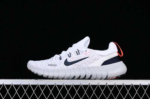 【250】[CZ1884-103]-[FREE RUN 5 0 WHITE/LIGHT OREWOOD BROWN/BRIGHT CRIMSON/OBSIDIAN]-[36-45]