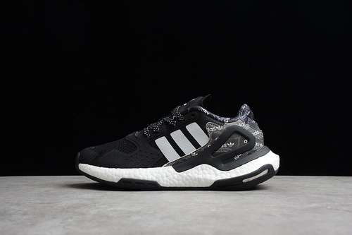 【300】[FW3023]-[DAY JOGGER BOOST SHOES CORE BLACK/CLOUD WHITE]-[WOMAN:36-39]-[MAN:40-45]