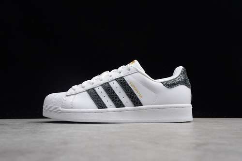 [S79418]-[SUPERSTAR SNAKESKIN LEATHER FTWWHT/CBLACK/FTWWHT]-[WOMAN:36-39 1/3]-[MAN:40-44]-[OG00116]