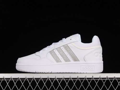 【250】[GY1912]-[HOOPS 3.0 LOW SHOES CLOUD WHITE/CLOUD WHITE/SILVER]-[WOMAN:36-39]-[MAN:40-44]