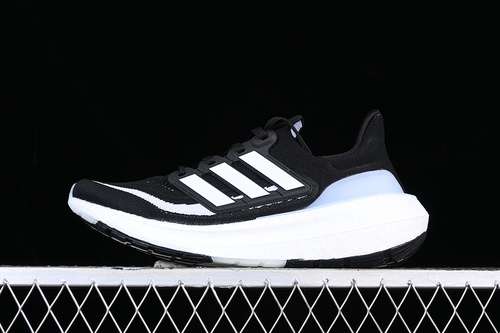 【320】[HQ6340]-[ADIDAS ULTRABOOST LIGHT CORE BLACK/CLOUD WHITE/CORE BLACK]-[WOMAN:36-39]-[MAN:40-48]