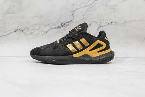 【300】[FW4838]-[DAY JOGGER 2021 SHOES CORE BLACK/CORE BLACK/GOLD]-[WOMAN:36-39]-[MAN:40-45]