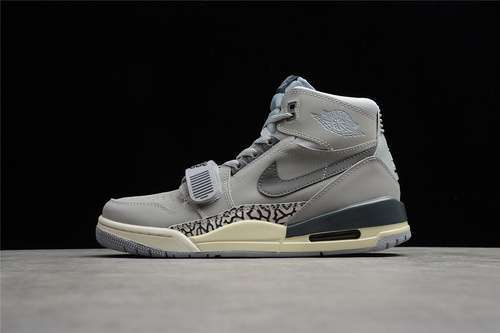 【340】[AV3922-002]-[JORDAN LEGACY 312 WOLF GREY/LIGHT GRAPHITE-SAIL]-[WOMAN:36-39]-[MAN:40-45]