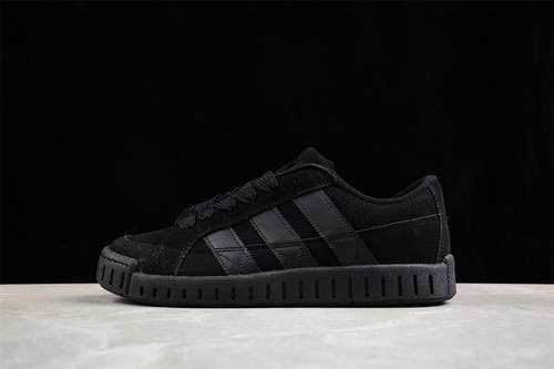 【230】[FZ6449]-[MADE X AD ADIMATIC BLACK]-[WOMAN:36-39]-[MAN:40-45]
