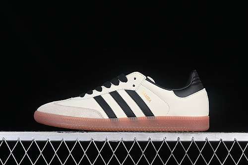 【250】[ID0478]-[SAMBA OG WHITE/GREY/BLACK]-[WOMAN:35-39]-[MAN:40-45]