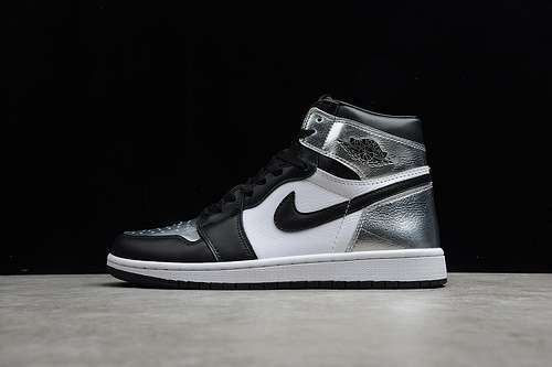 【380】[CD0461-001]-[AIR JORDAN 1 HIGH OG WMNS SILVER TOE BLACK/METALLIC SILVER-WHITE]