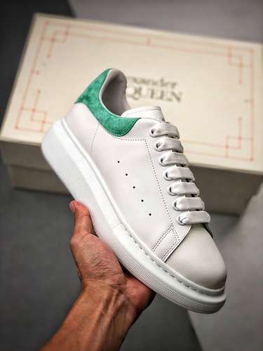 【650】[ALE*XANDER MCQUEEN WHITE/WHITE/GREEN]-[WOMAN:35-40]