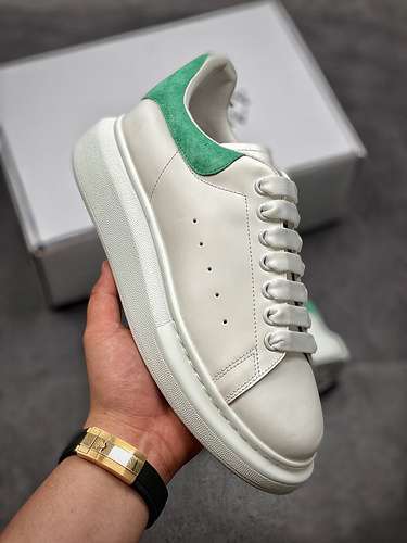 【650】[ALE*XANDER MCQUEEN WHITE/WHITE/GREEN]-[WOMAN:35-40]