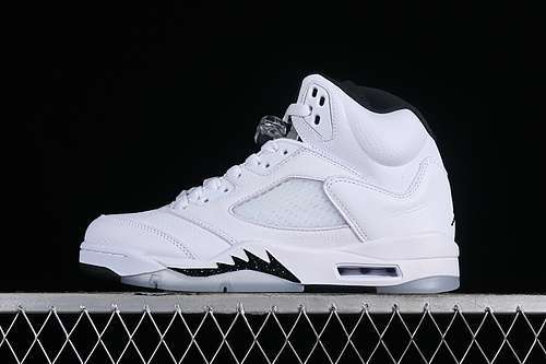 【480】[DD0587-110]-[AIR JORDAN 5 RETRO WHITE/BLACK/SAIL/METALLIC SILVER]-[MAN:40-48.5]