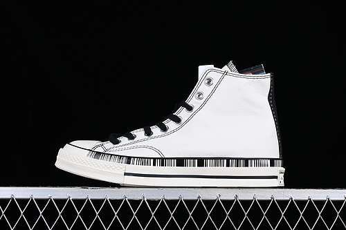 【230】[A02601C]-[CONVERSE CHUCK 1970S BLACK/WHITE]-[WOMAN:35-39]-[MAN:40-44]