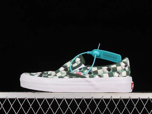 【230】[VN0A45JKGRN]-[VAULT OG CLASSIC SLIP ON LX WHITE/GREEN/BLACK]-[WOMAN:35-39]-[MAN:40-44]